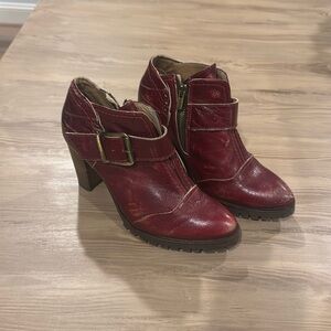 New no tag blood red distressed real leather booties size 7